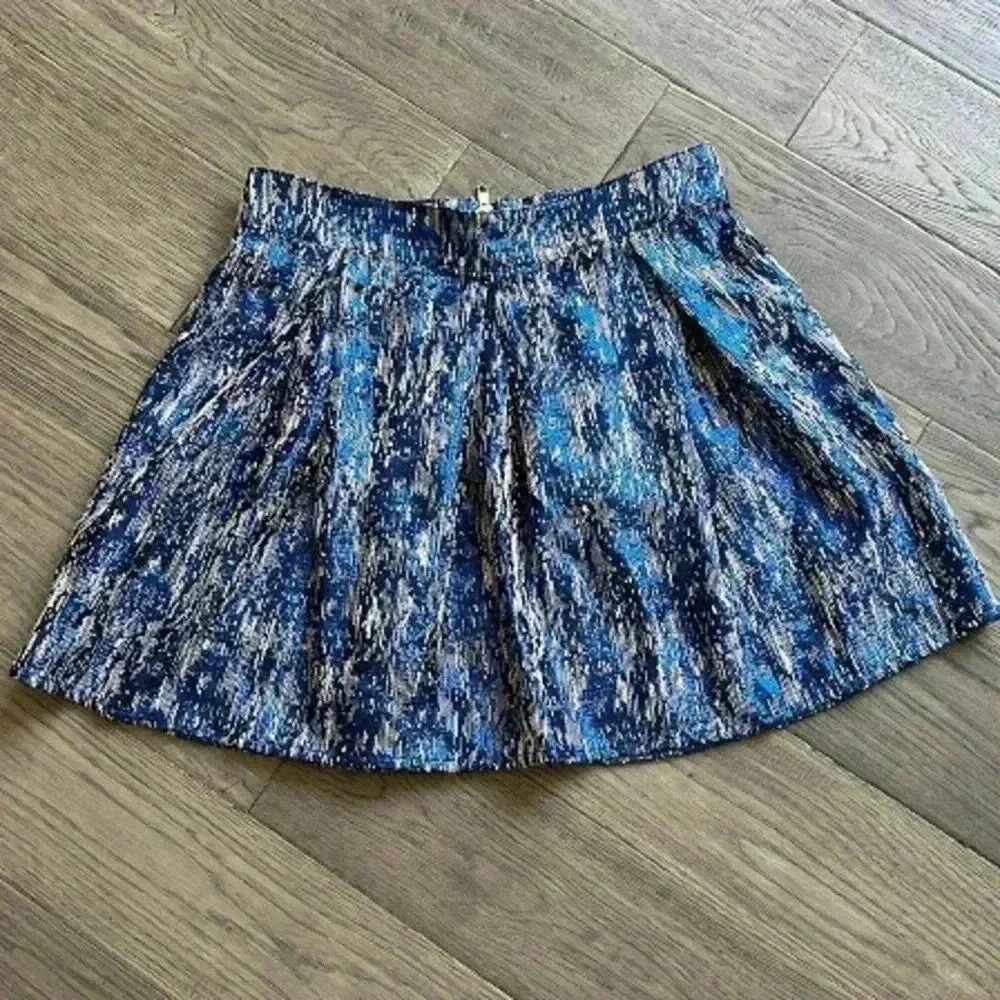 🌼4/$30🌼bethany Mota |  Metallic electric blue and silver mini skirt